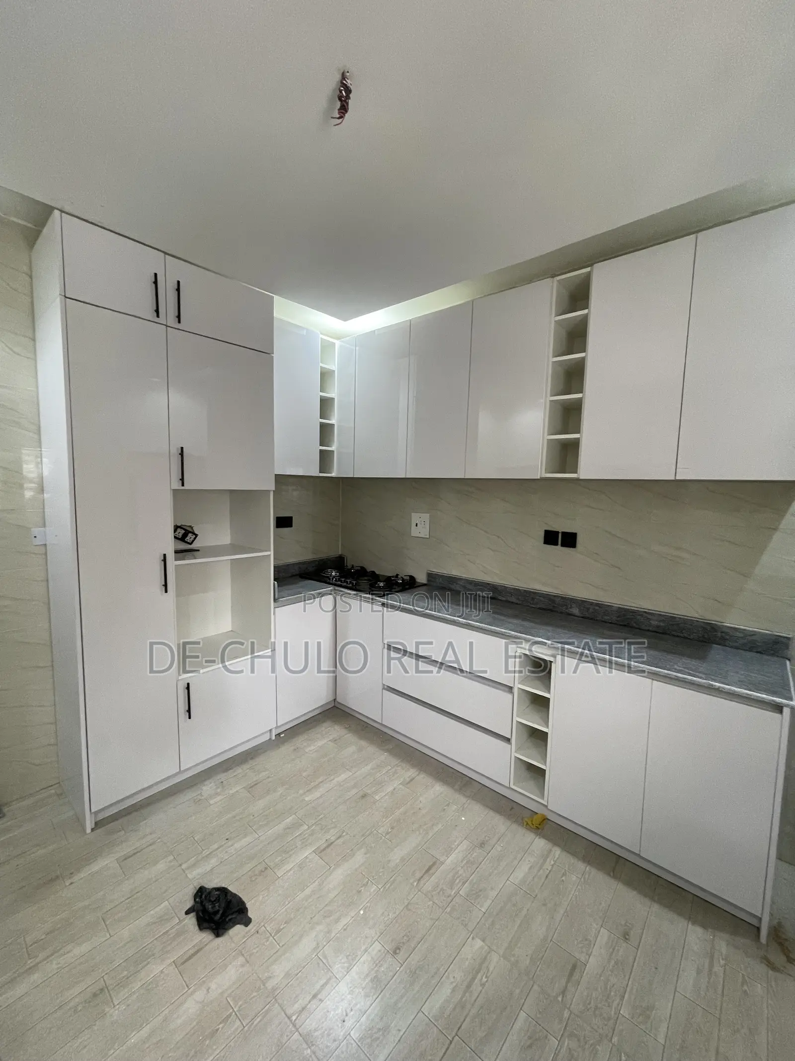 4bdrm Duplex in Supercell Estate, Apo Resettlement for sale in Apo Resettlement