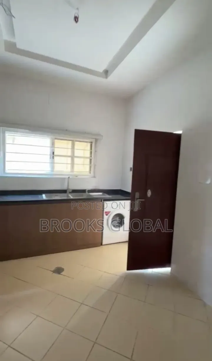 2bdrm Bungalow in Utako for rent in Utako