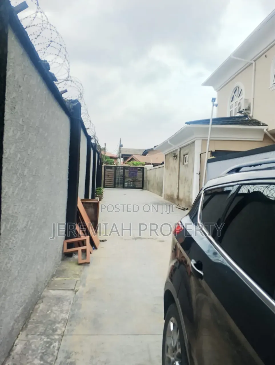 5bdrm Duplex in Omole Estate Phase I, Berger for sale in Berger