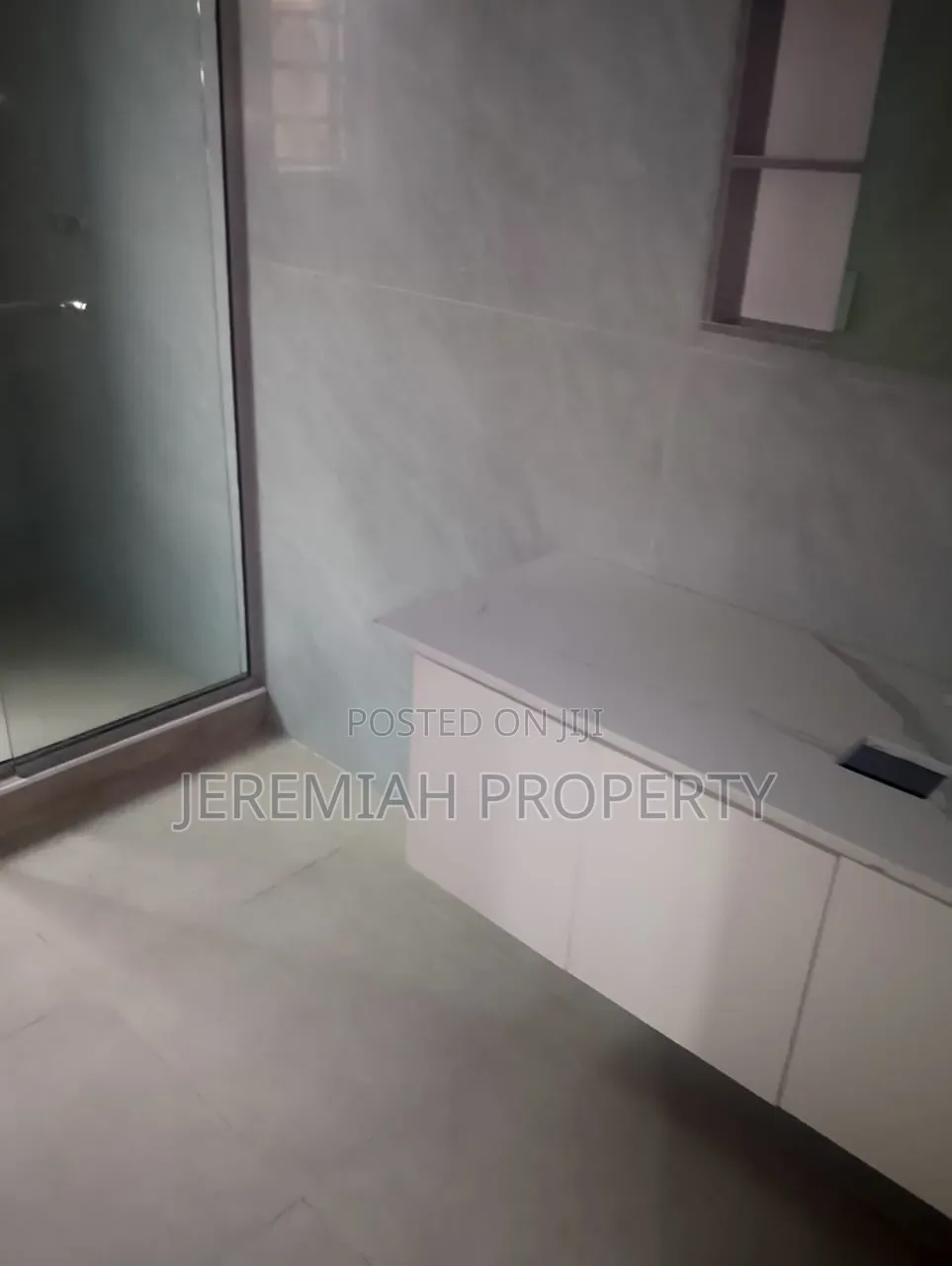 5bdrm Duplex in Omole Estate Phase I, Berger for sale in Berger