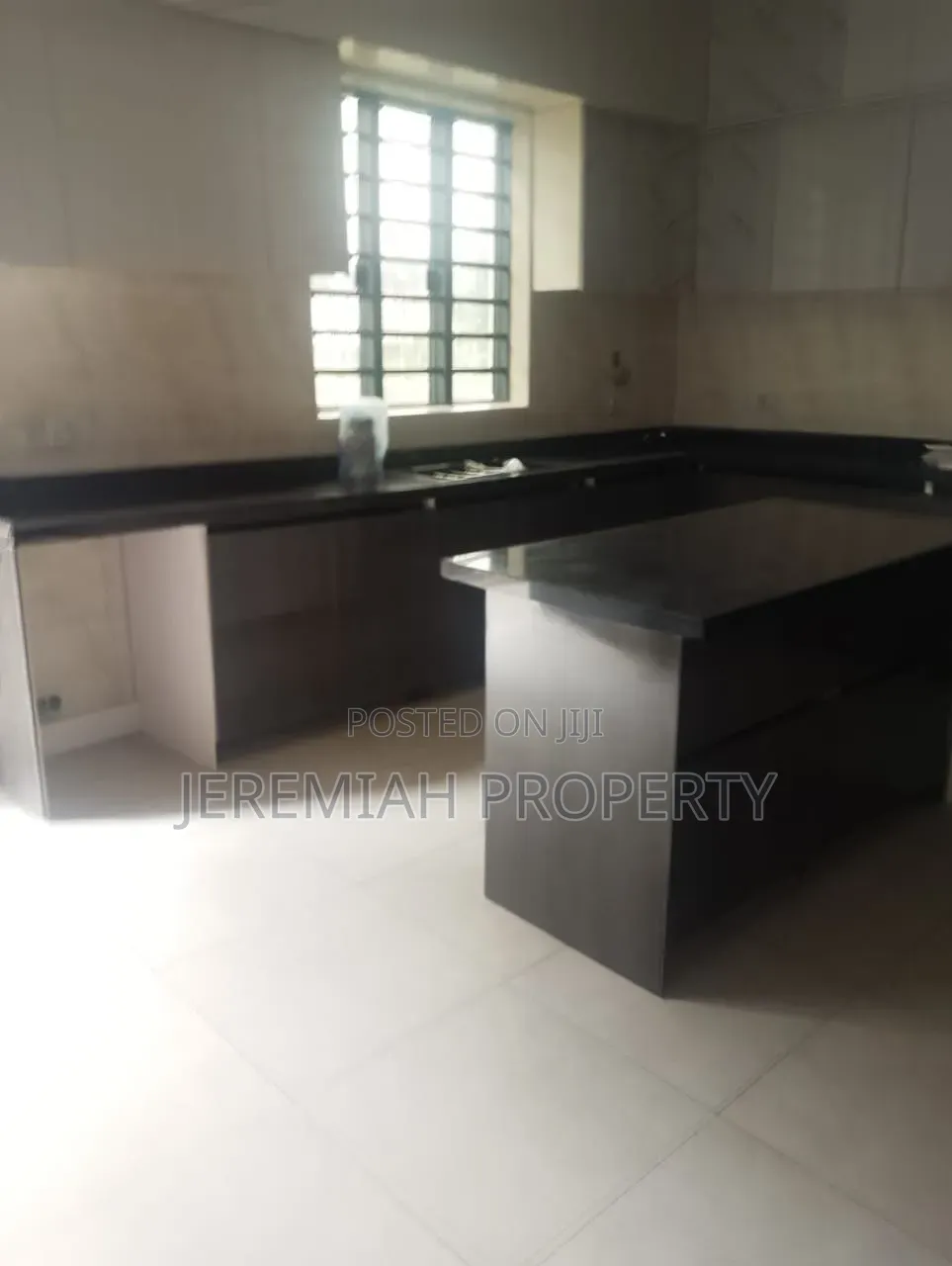 5bdrm Duplex in Omole Estate Phase I, Berger for sale in Berger