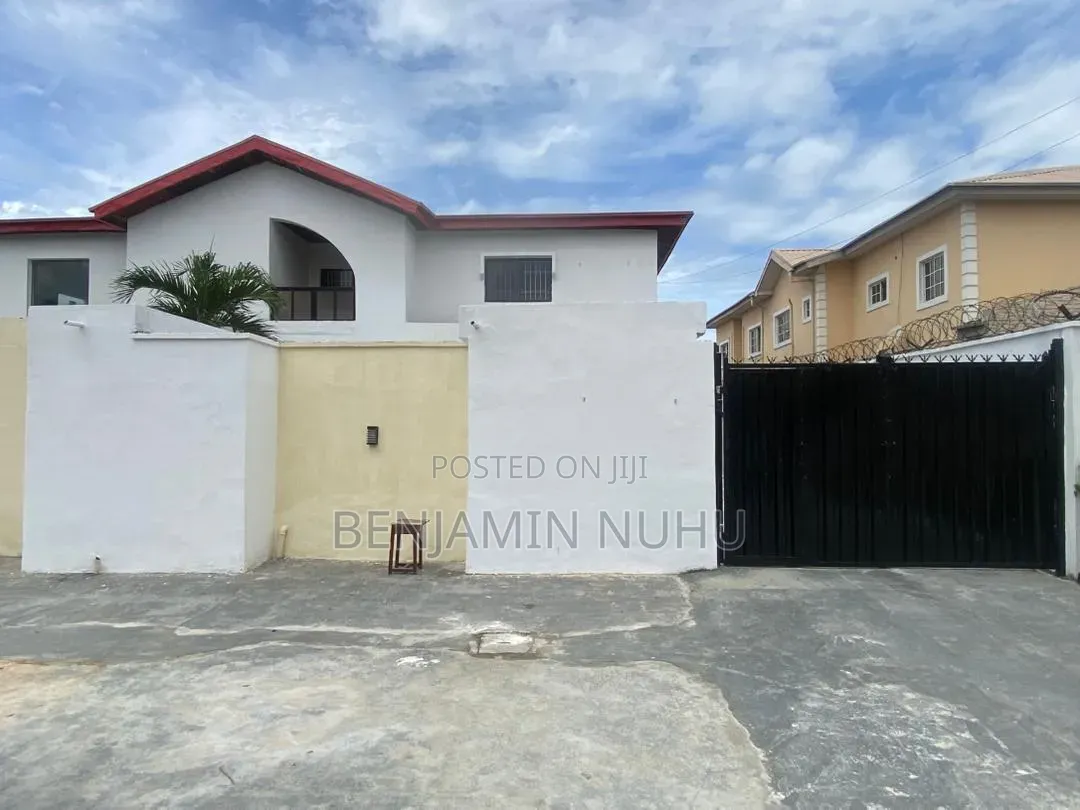 5bdrm Duplex in Lekki Phase 1 for rent in Lekki Phase 1