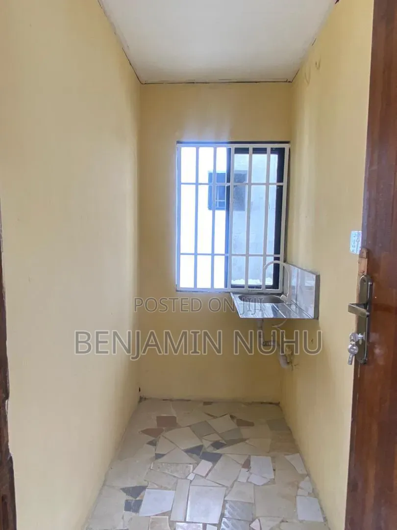 5bdrm Duplex in Lekki Phase 1 for rent in Lekki Phase 1