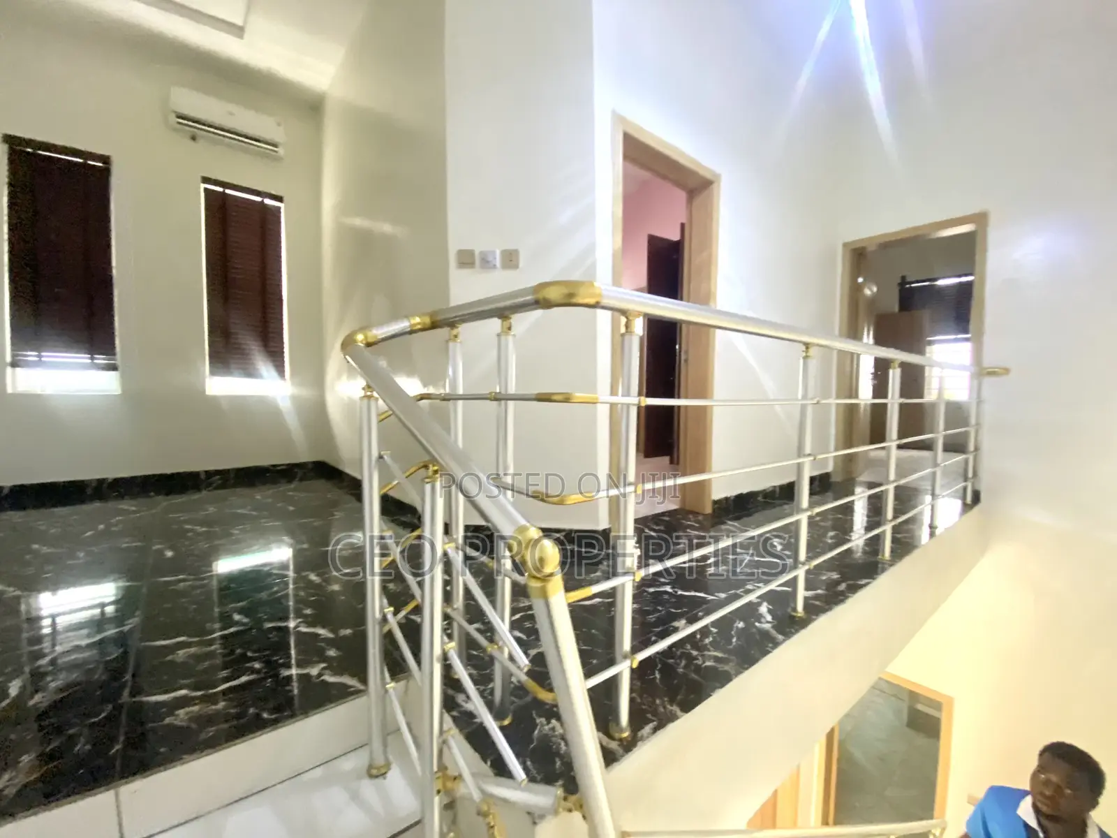 4bdrm Duplex in Chevron/Eleganza for rent in Chevron