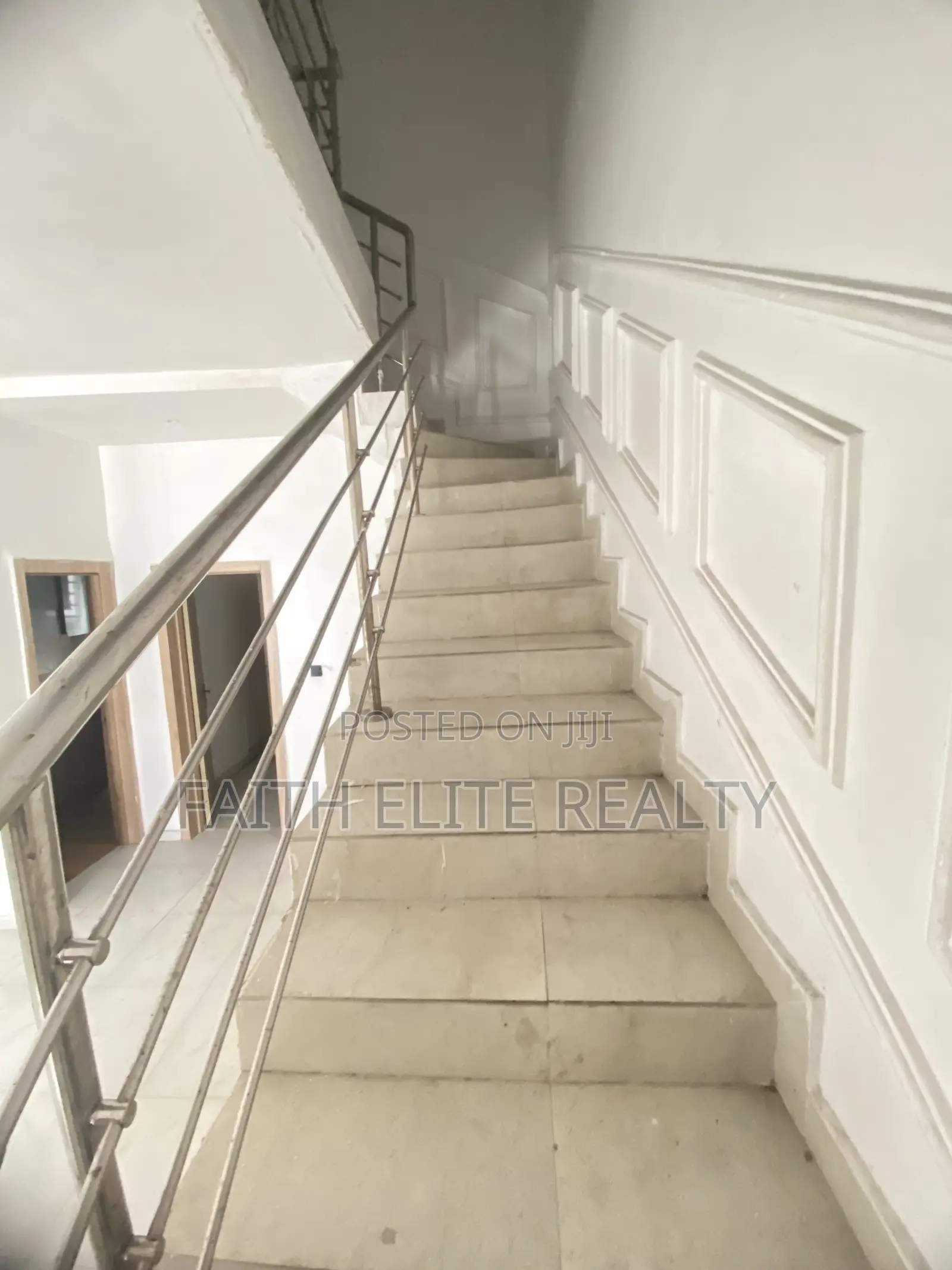 4bdrm Duplex in Orchid Road, Lekki Expressway for sale in Lekki Expressway
