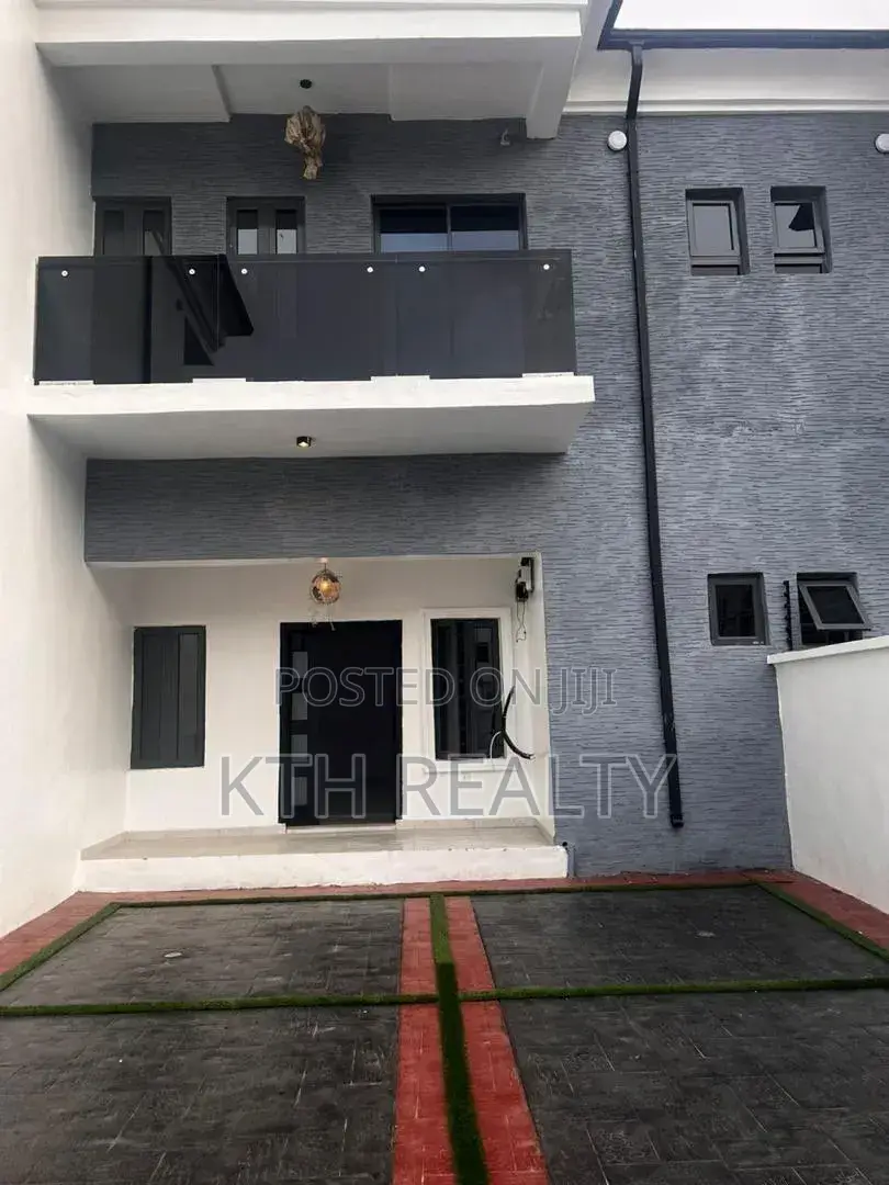3bdrm Duplex in Dpkay Estate, Lekki Phase 2 for rent in Lekki Phase 2