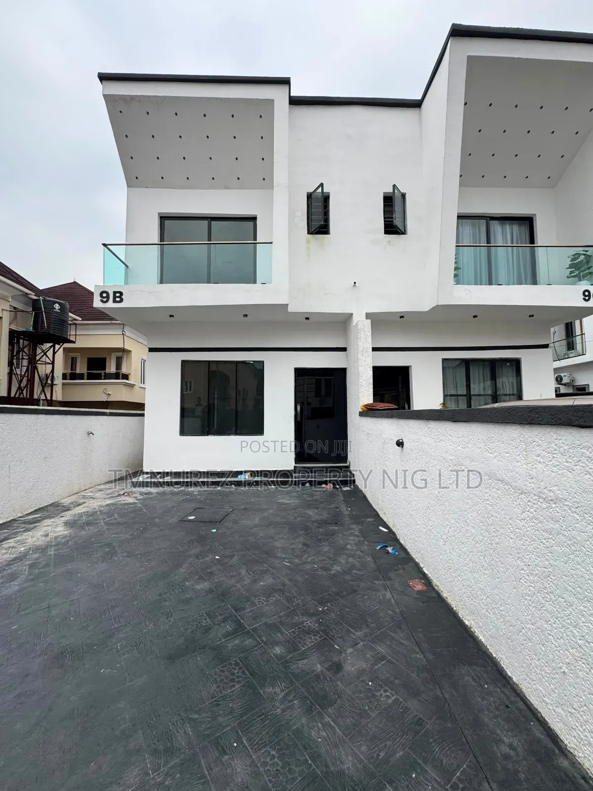 4bdrm Duplex in Chevron for rent in Chevron