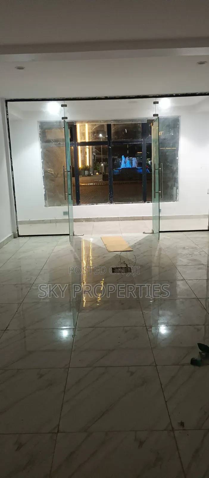 40 Square Shop for Rent in Sangotedo