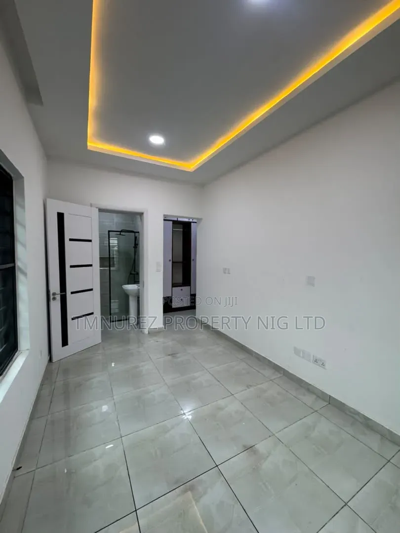 3bdrm Apartment in Lekki Phase 1 for rent in Lekki Phase 1