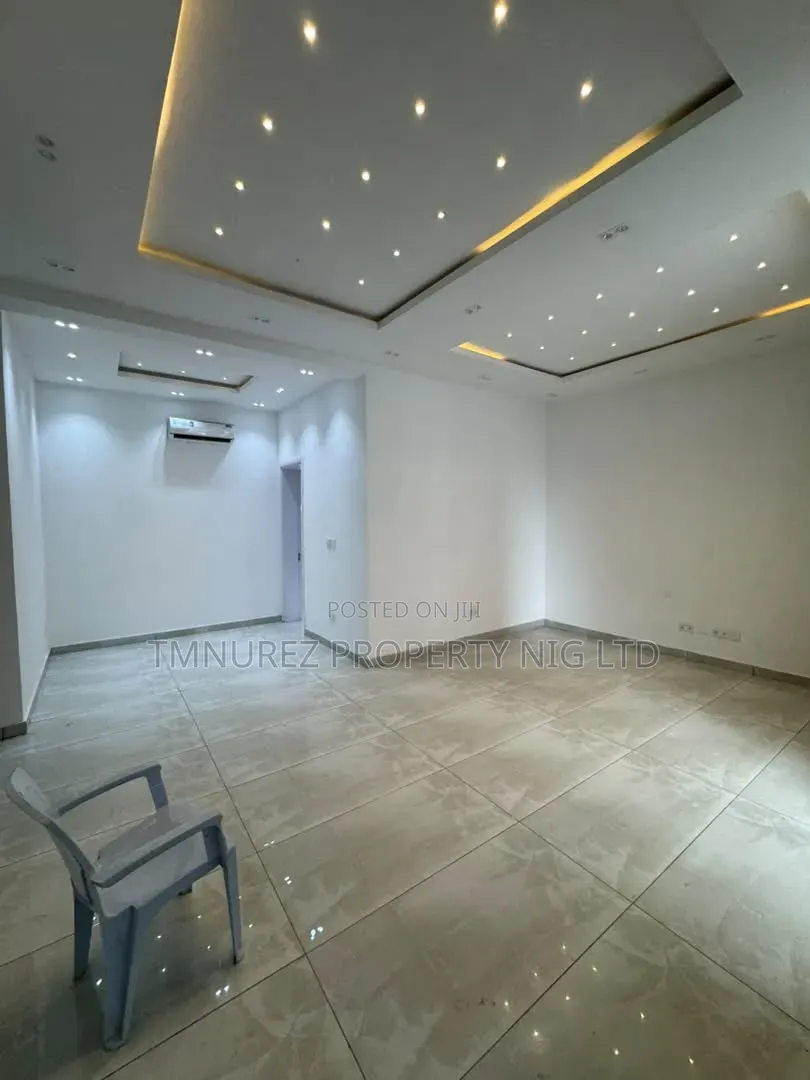 3bdrm Apartment in Lekki Phase 1 for rent in Lekki Phase 1