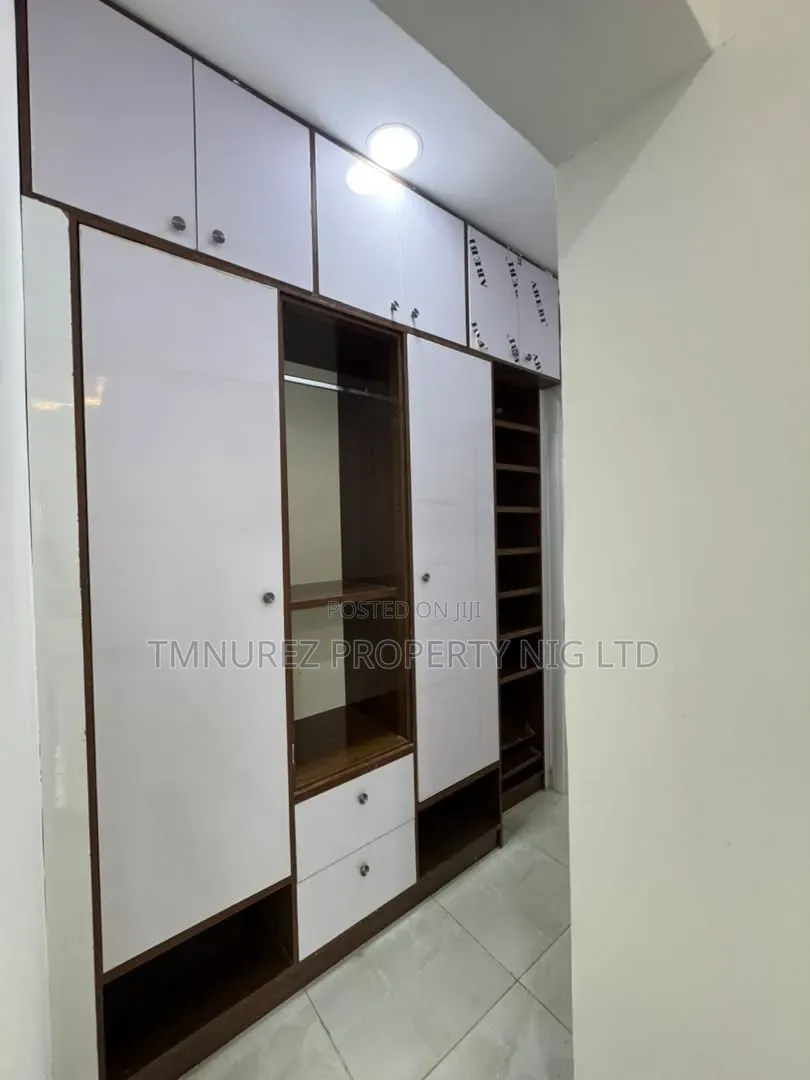 3bdrm Apartment in Lekki Phase 1 for rent in Lekki Phase 1