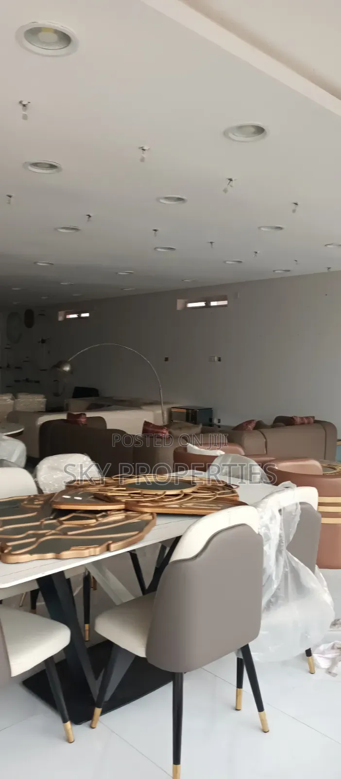 150 SQMS Shop Space for Rent Location Sangotedo in Sangotedo