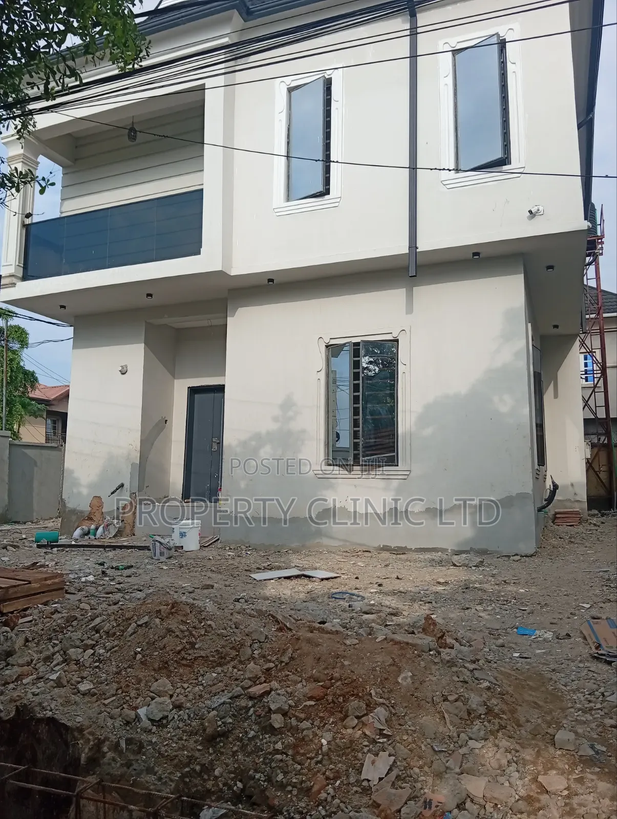 4bdrm Duplex in Medina Estate for sale in Medina