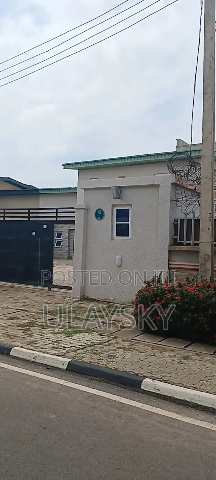 5bdrm Duplex in Zone 3 / Wuse for sale in Zone 3 / Wuse