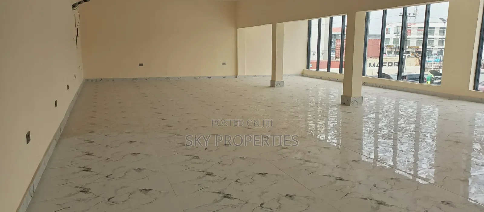 180 SQMS Shop Space for Rent in Sangotedo