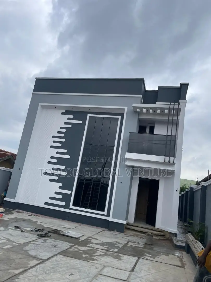 3bdrm Duplex in Akala Express for sale in Akala Express