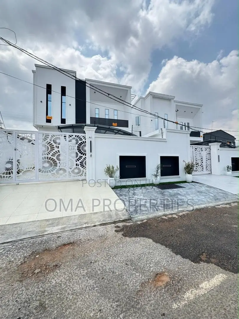 Furnished 5bdrm House in Omole Phase 1 for sale in Omole Phase 1