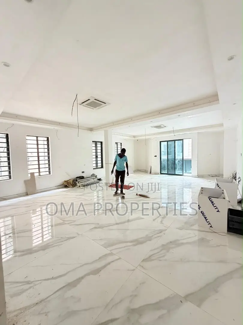 Furnished 4bdrm House in Ikeja GRA for sale in Ikeja GRA