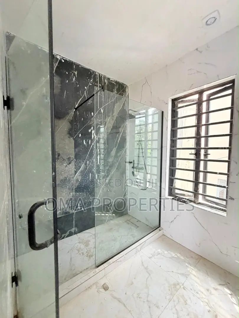 Furnished 4bdrm House in Ikeja GRA for sale in Ikeja GRA