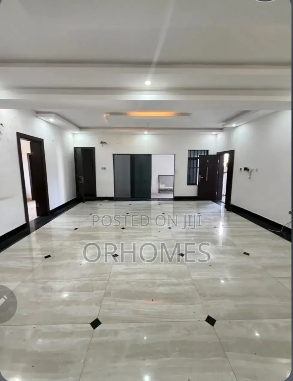 3bdrm Apartment in Lekki Phase 1 for rent in Lekki Phase 1