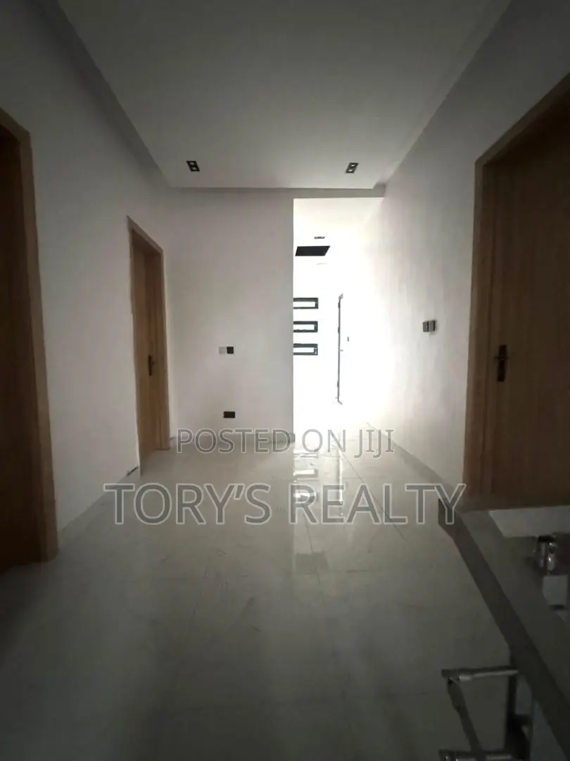 4bdrm Duplex in Abraham Adesanya Estate for rent in Abraham Adesanya Estate
