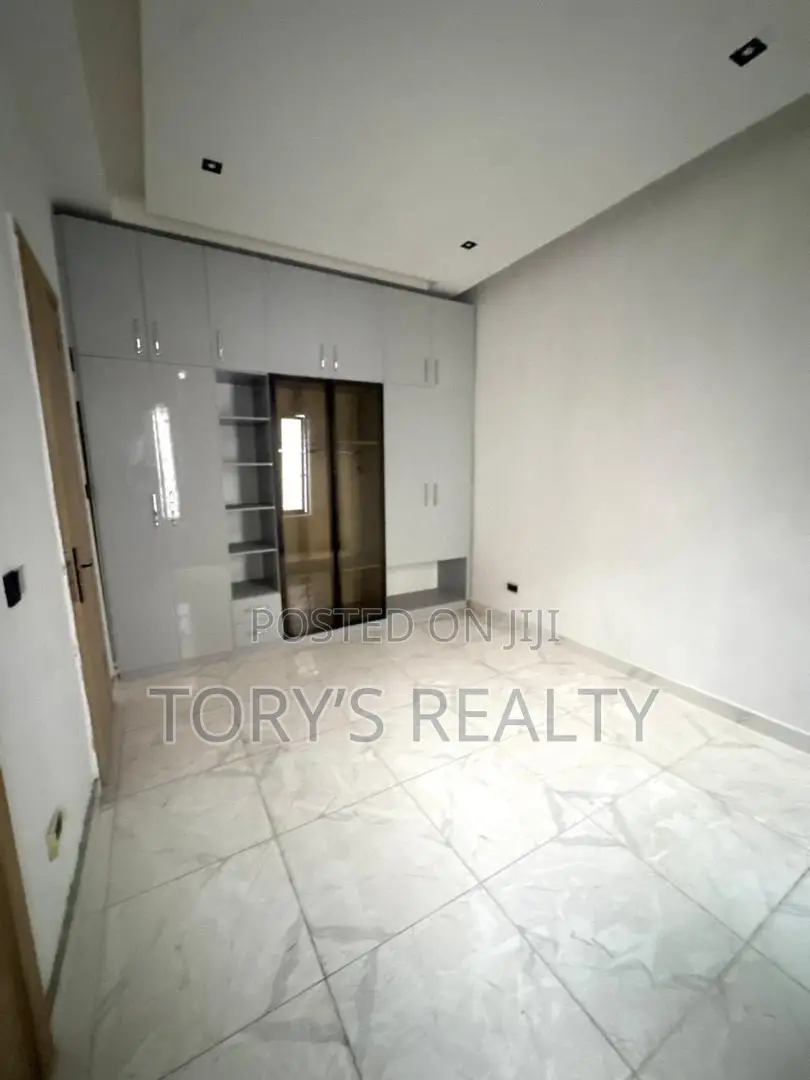 4bdrm Duplex in Abraham Adesanya Estate for rent in Abraham Adesanya Estate