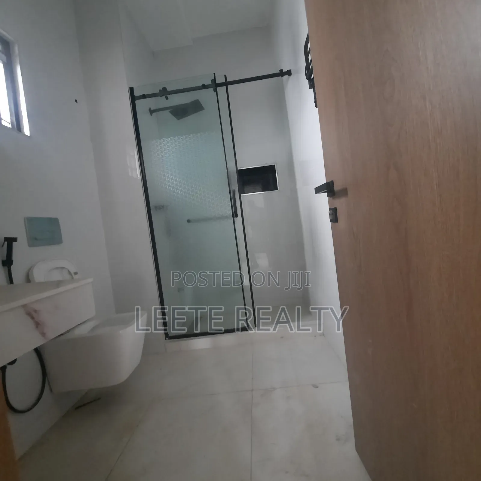 5bdrm Duplex in Kado for sale in Kado
