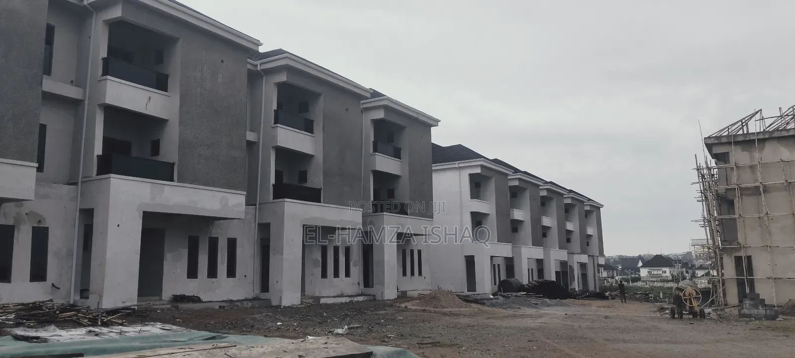 4bdrm Duplex in River Park Estates, Lugbe District for sale in Lugbe District