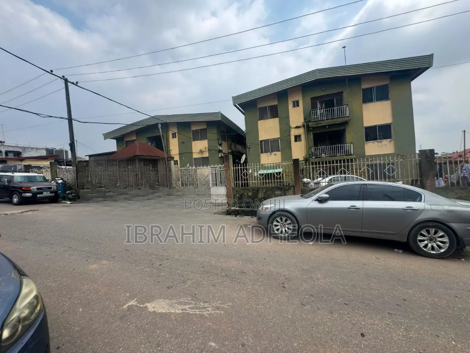 Land Measuring 1370sqm With a Well Maintained Apartment of 20flats in Ifako-Ogba
