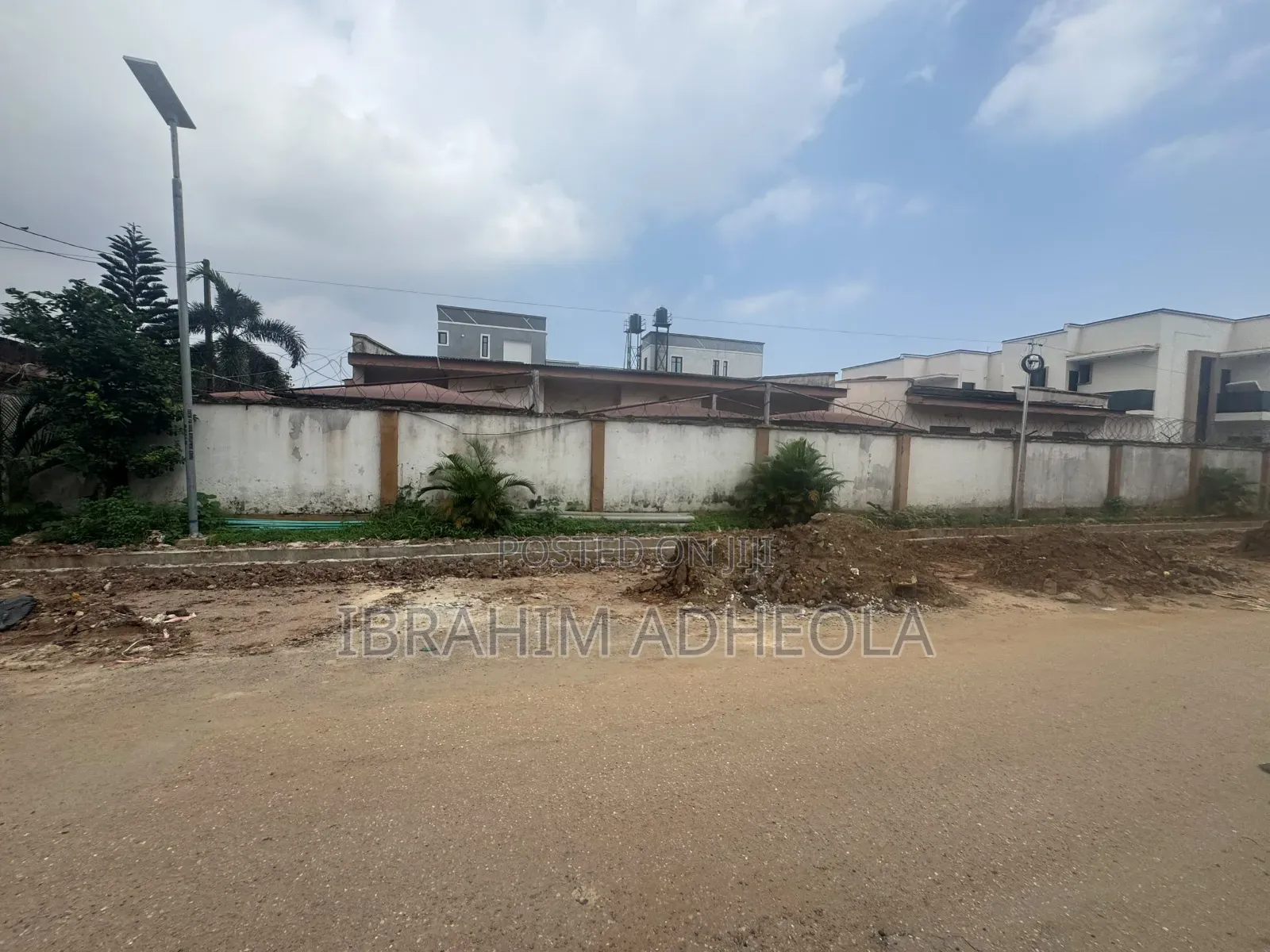 A Corner Peice Land Measuring 680sqm, With a Demolishable Bungalow On in Ifako-Ogba