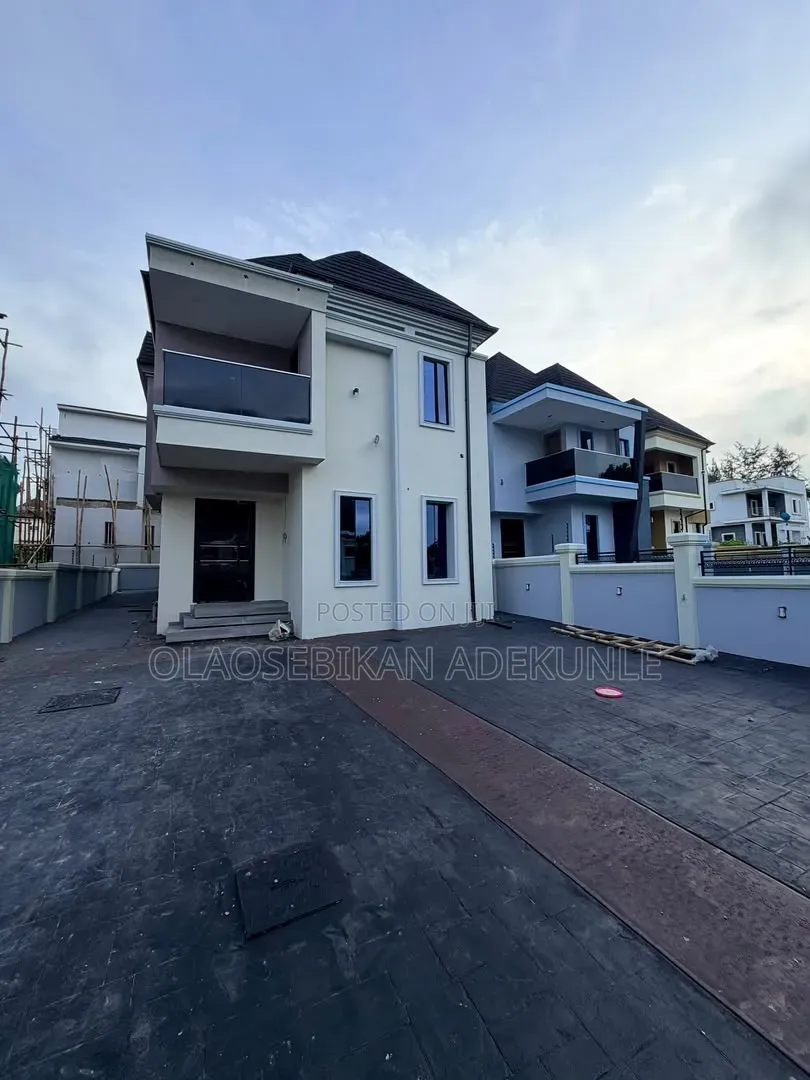 4bdrm Duplex in Carlton Gate Estate, Akobo for sale in Akobo