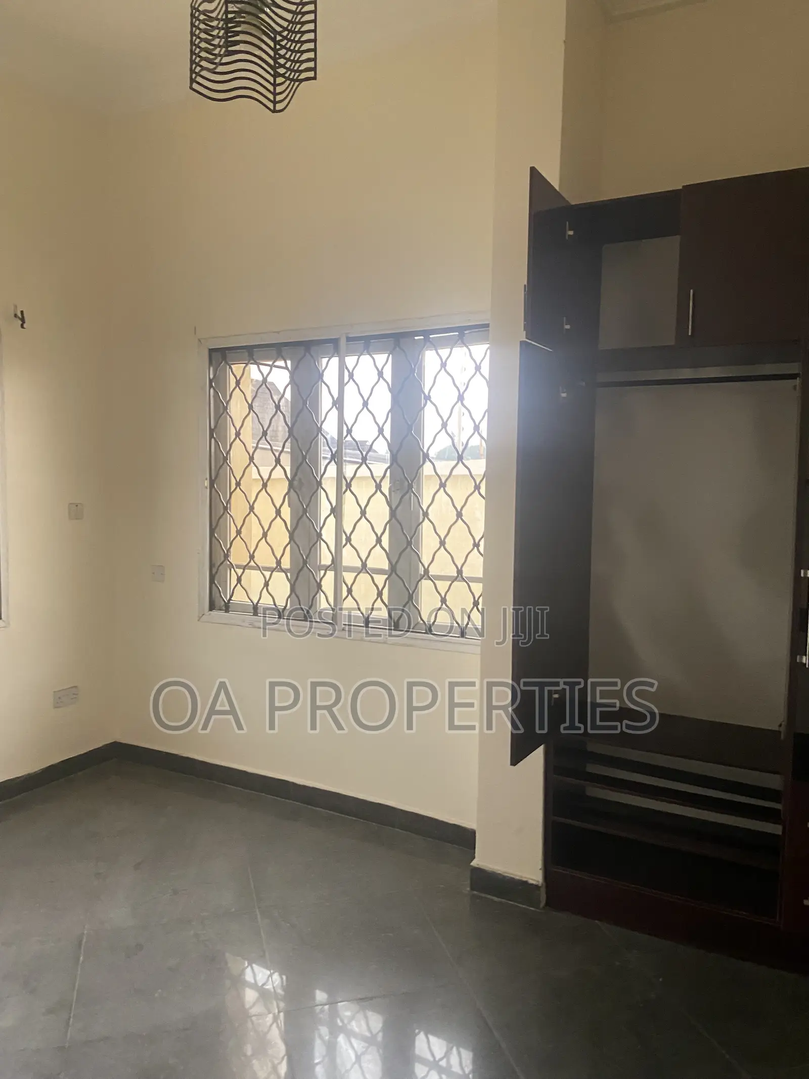 3bdrm Block of Flats in Alalubosa Gra Ibadan for rent in Ibadan