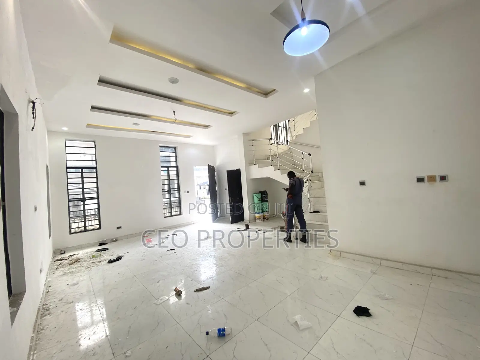 4bdrm Duplex in Chevron for rent in Chevron