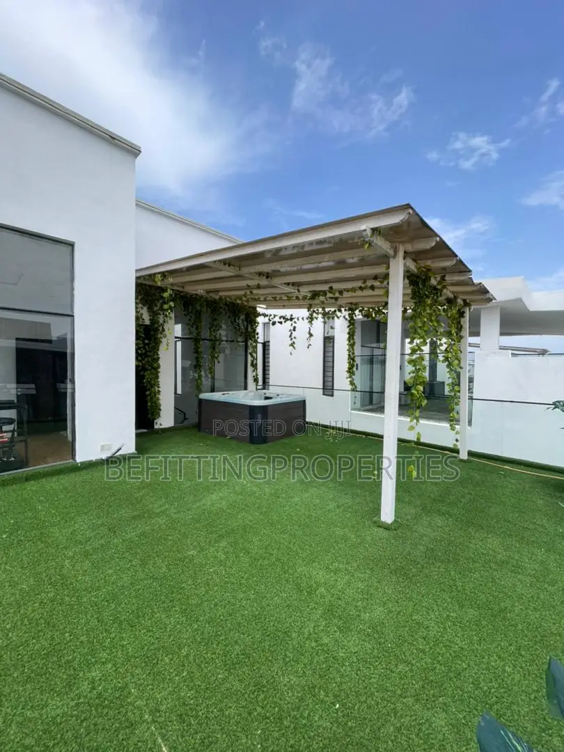 5bdrm Duplex in Lekki for sale in Lekki