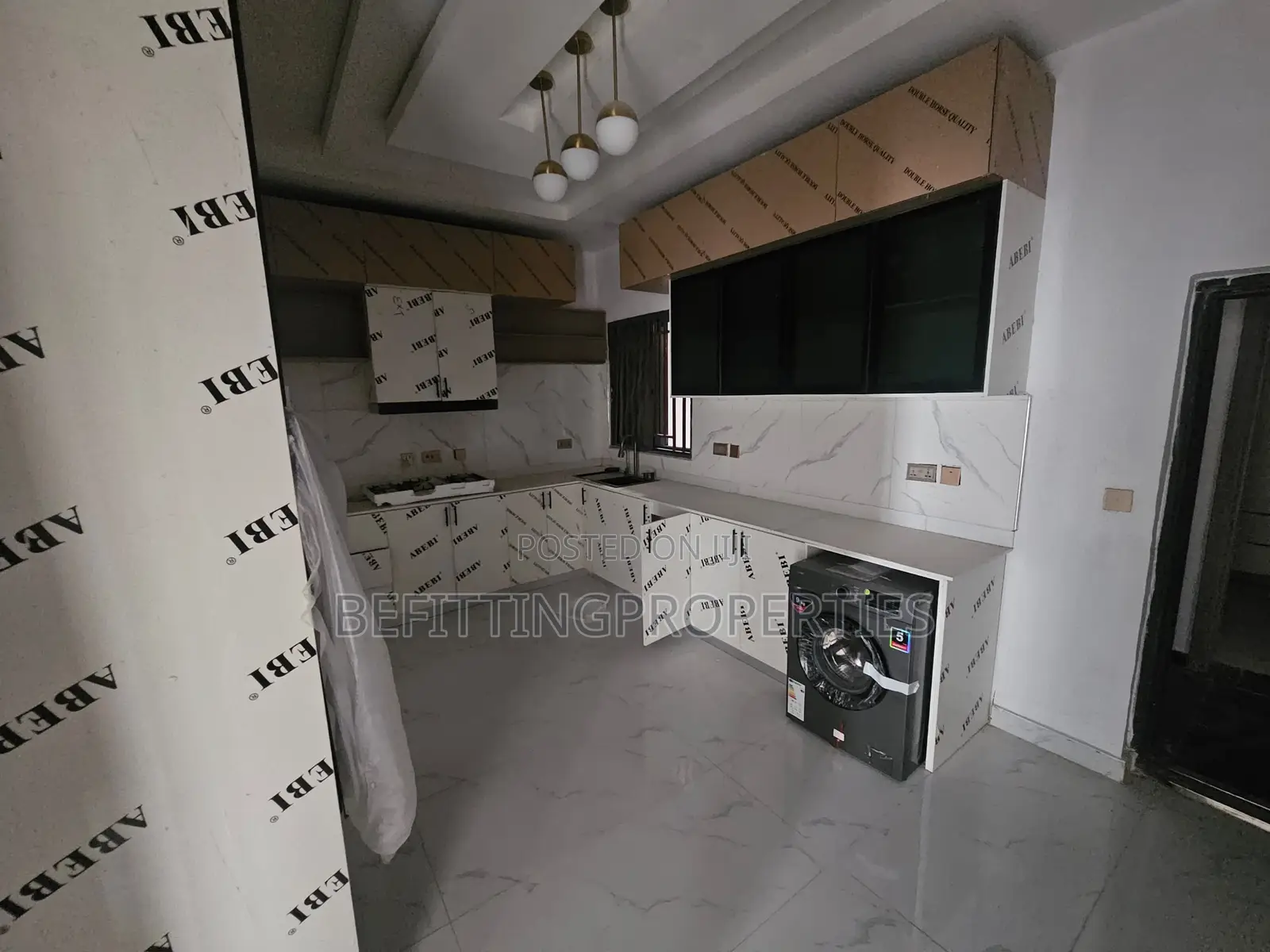 4bdrm Apartment in Ikeja GRA for sale in Ikeja GRA