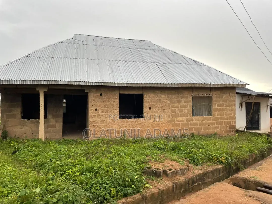 4bdrm Bungalow in Goshen, Osogbo for sale in Osogbo