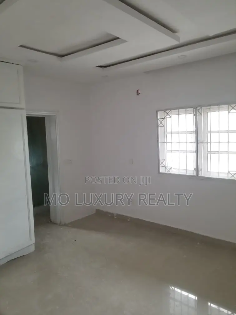 3bdrm Apartment in Lekki Phase 1 for rent in Lekki Phase 1