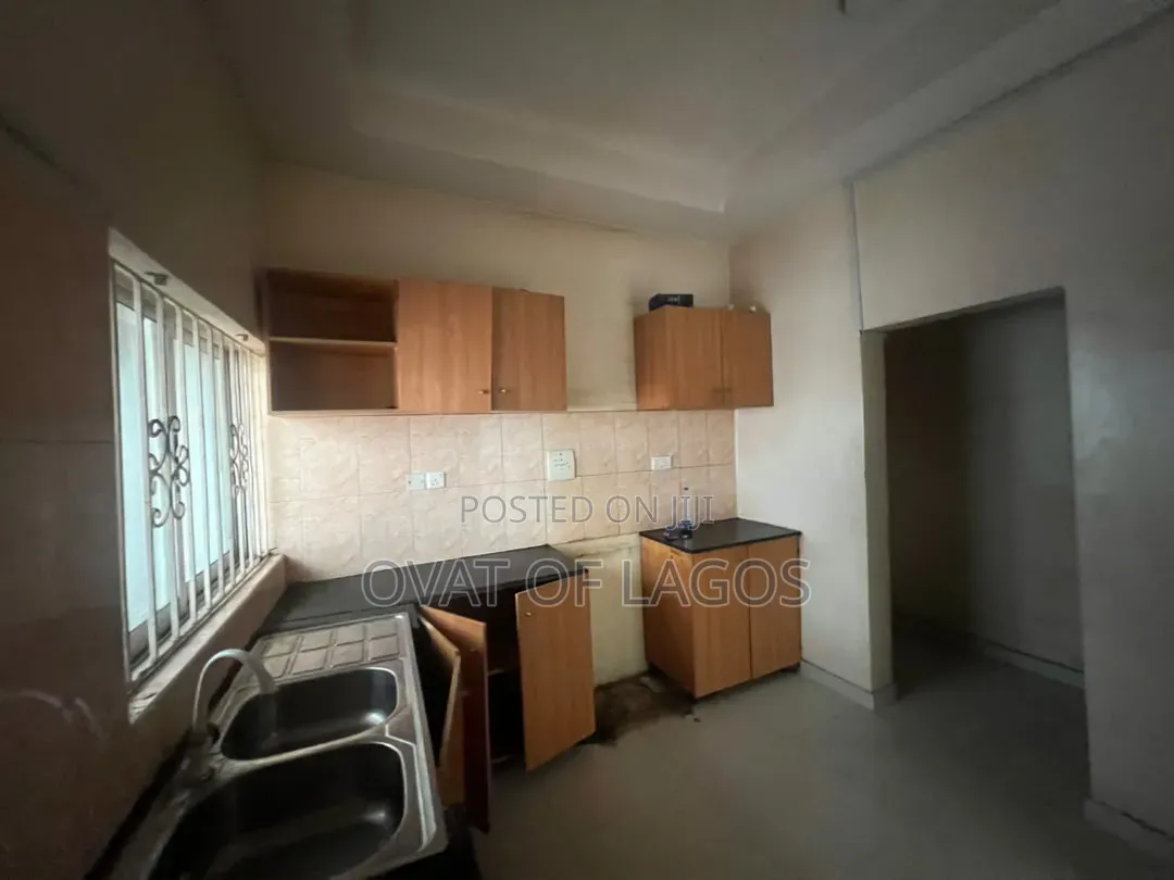 3bdrm Apartment in Ikate for rent in Ikate