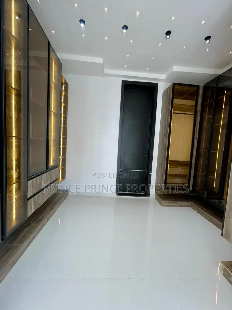 Furnished 5bdrm Duplex in Chevron Lekki for sale in Chevron