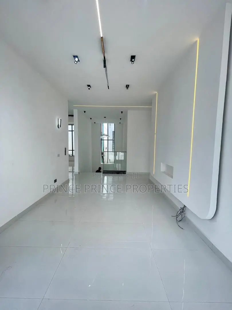 Furnished 5bdrm Duplex in Chevron Lekki for sale in Chevron