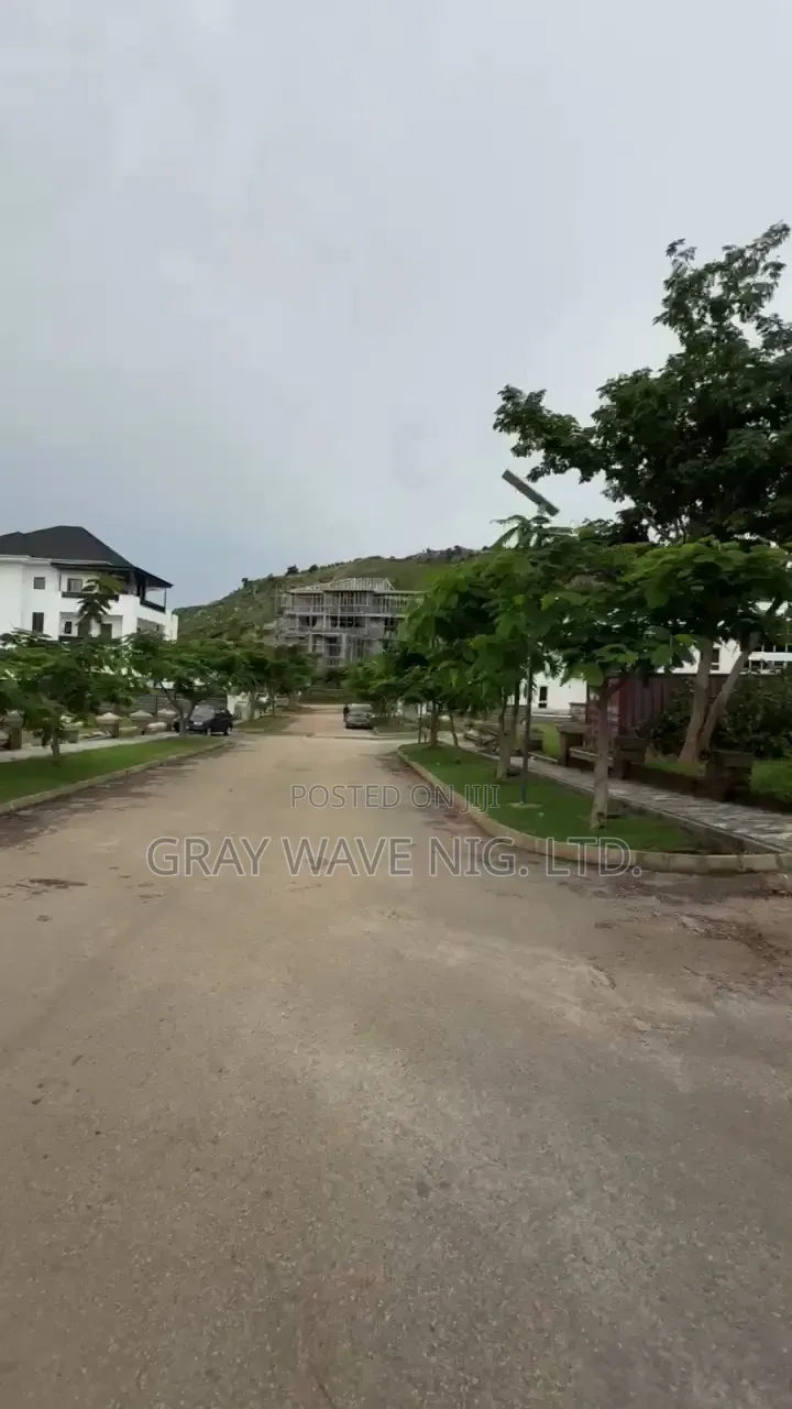 850sqm Prime Flat Residential Land in Maitama