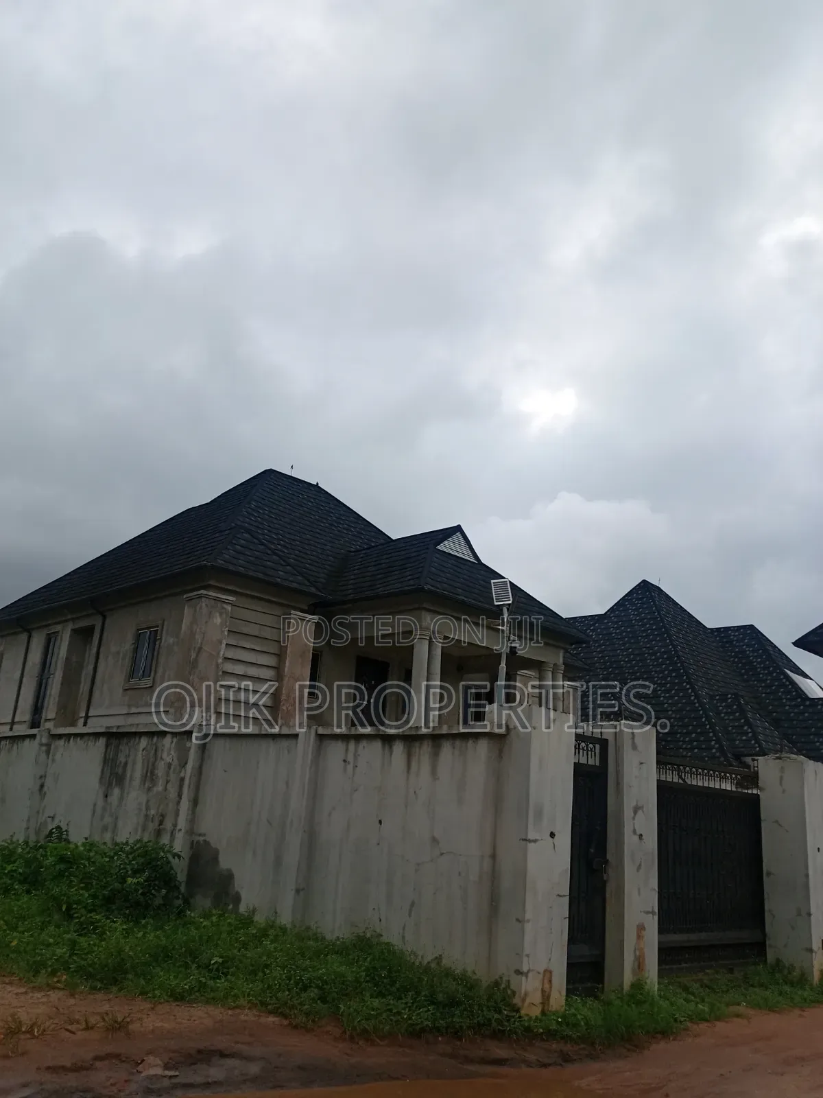 5bdrm Duplex in Ojik Properties, Owerri for sale in Owerri