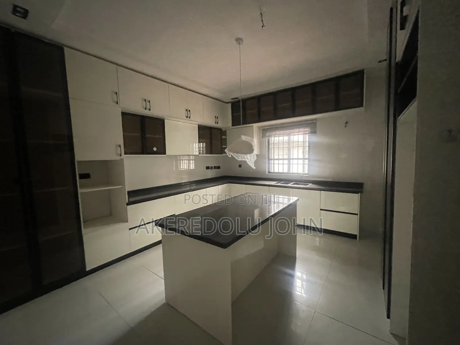 5bdrm Duplex in Kado for sale in Kado