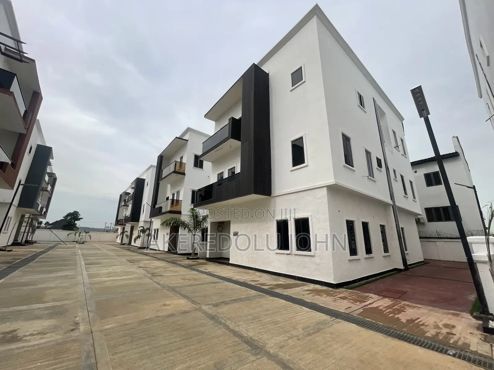 5bdrm Duplex in Kado for sale in Kado