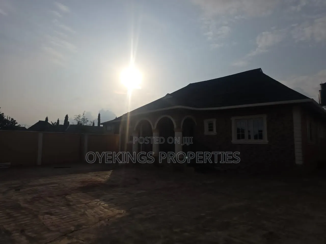 4bdrm Bungalow in Hassan Block, Oluyole for sale in Oluyole