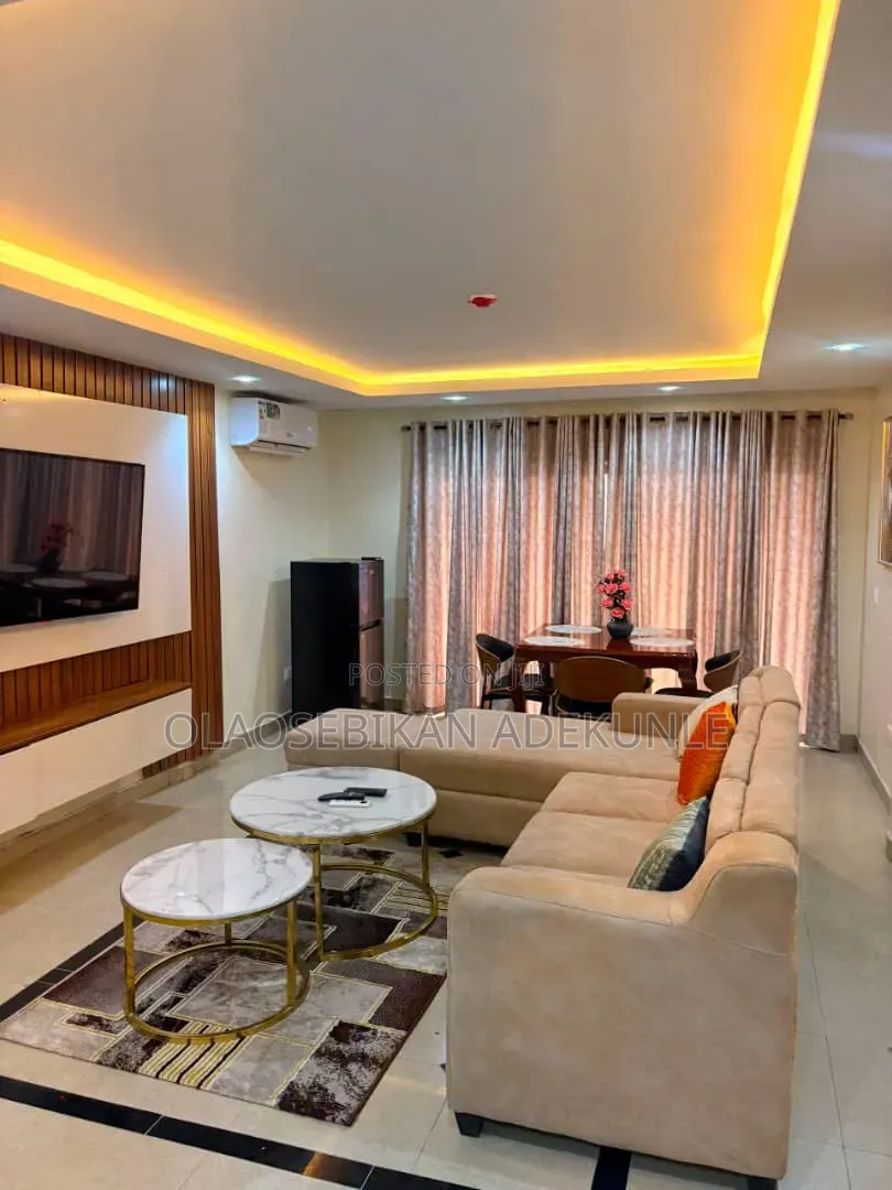 Furnished 2bdrm Apartment in Platinum Way Estate, for sale in Lekki Phase 1