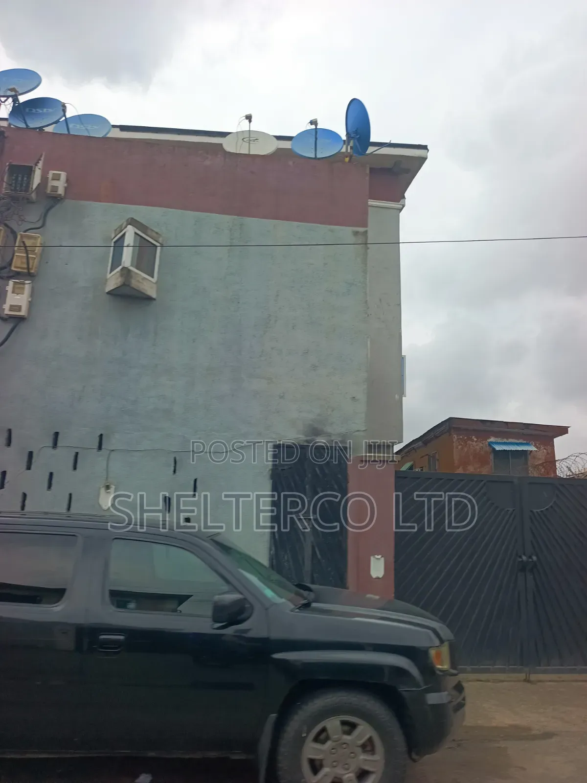 3bdrm Block of Flats in Gated , Tared, Aguda / Ogba for sale in Aguda / Ogba
