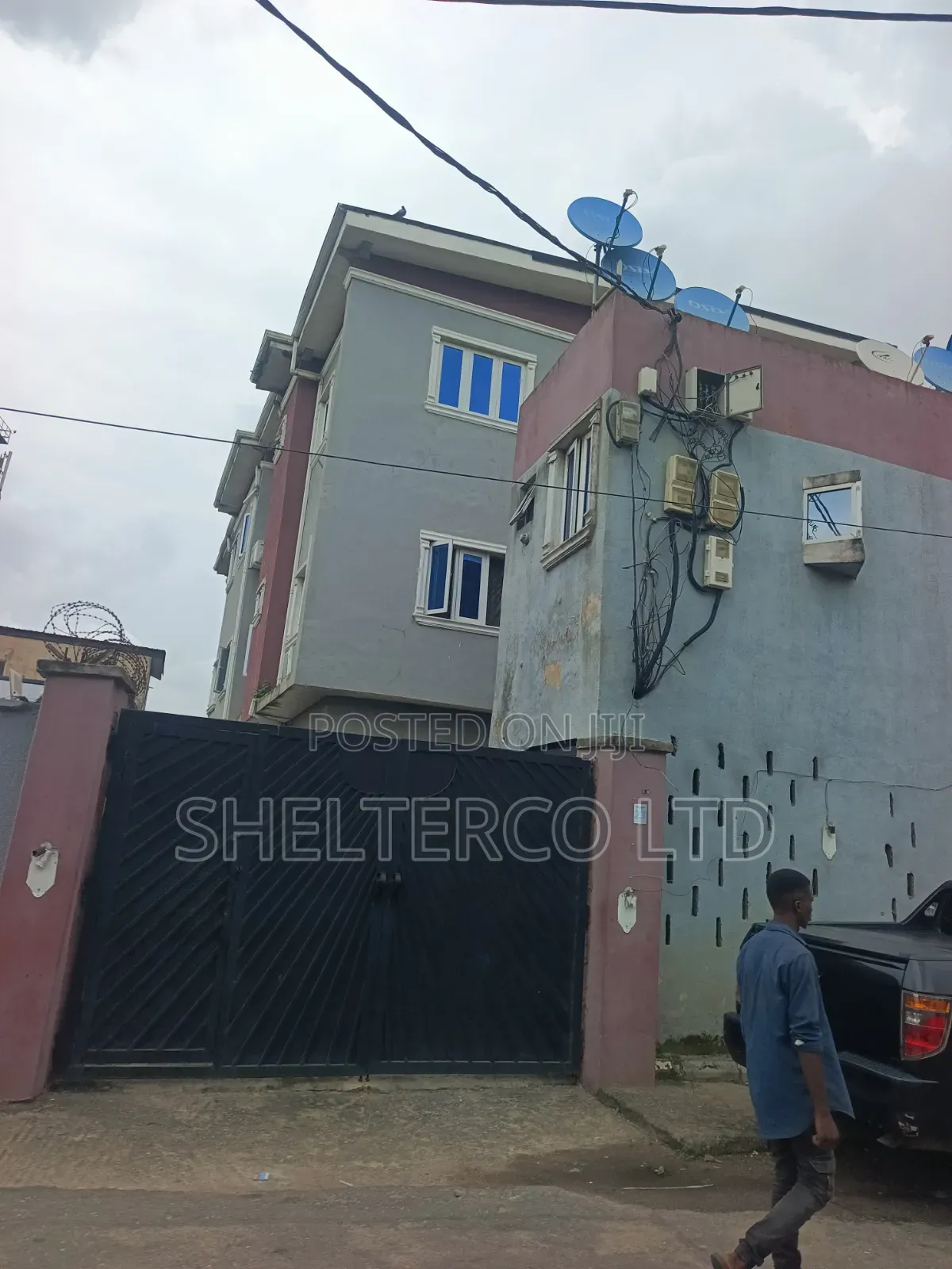 3bdrm Block of Flats in Gated , Tared, Aguda / Ogba for sale in Aguda / Ogba