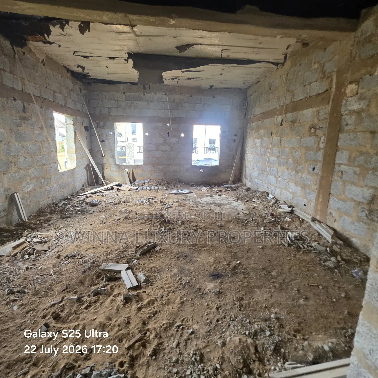 4bdrm Duplex in Technocrats, Lugbe District for sale in Lugbe District