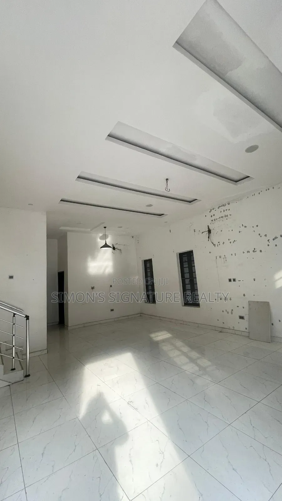 4bdrm Duplex in Chevron for rent in Chevron